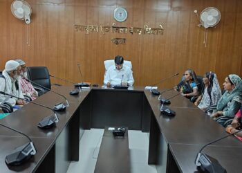 गढ़वा: जनता दरबार: उपायुक्त ने सुनी जनसमस्याएं, त्वरित समाधान के दिए निर्देश