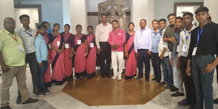 IIIDEM में झारखंड के अधिकारियों का लाइव वोटिंग एक्सपेरिएंस और दिल्ली भ्रमण!