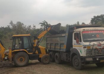 कुजू में अवैध कोयला खनन पर तगड़ा प्रहार: पुलिस और CCL ने 15 टन कोयला जब्त कर 2 मुहानों को किया सील!