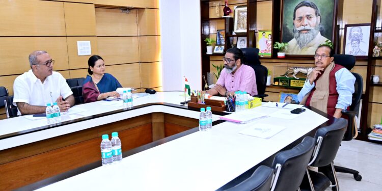 झारखंड में 16वें वित्त आयोग के दौरे की जोरदार तैयारी: मुख्यमंत्री हेमन्त सोरेन ने दिए बड़े निर्देश!