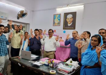 गढ़वा में ‘चुप्पी तोड़ो, स्वस्थ रहो’ चरण VI की धमाकेदार शुरुआत: माहवारी स्वच्छता पर जोर!