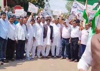 संविधान बचाओ रैली: रामगढ़ उरीमारी से रांची धुर्वा के लिए रवाना हुए राष्ट्रीय कोलियरी मजदूर यूनियन के सैकड़ों कार्यकर्ता!