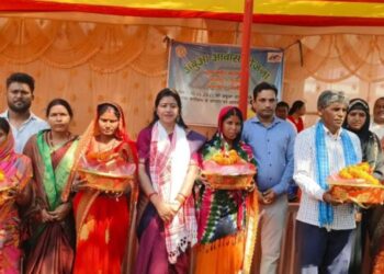 अबुआ आवास की सौगात: ममता देवी ने रामगढ़ में बांटे पक्के घर, किसानों को मिले सोलर पंप!