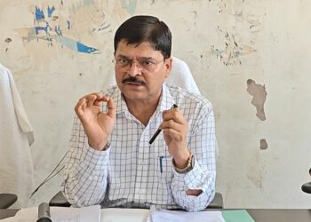 गढ़वा में भ्रष्टाचार पर सख्ती: बलियारी मुखिया चंदा देवी के निलंबन की सिफारिश, 15वें वित्त में अनियमितता का बड़ा खुलासा!