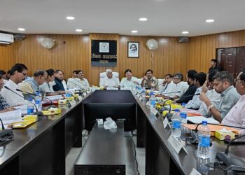 गढ़वा: जिला विकास की दिशा में बड़ा कदम! माननीय सांसद ने की उच्च स्तरीय समीक्षा बैठक