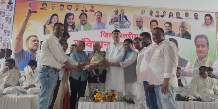 संविधान की हुंकार: रामगढ़ में कांग्रेस की जिला स्तरीय रैली ने जगाई लोकतंत्र की चेतना!