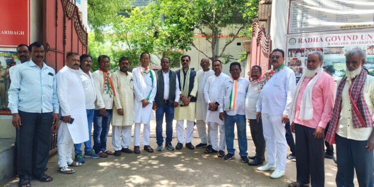 संविधान की रक्षा का आह्वान: सुजीत पटेल के नेतृत्व में रामगढ़ रैली में सैकड़ों कार्यकर्ताओं की हुंकार!