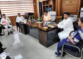 गढ़वा में कृषि और उद्योग को बढ़ावा: जिला परिषद की बैठक में किसानों के लिए योजनाओं पर जोर, दिए गए कड़े निर्देश!