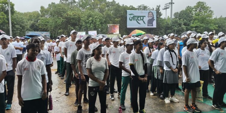 नशा मुक्त झारखंड की दौड़! मंत्री सुदिव्य कुमार ने रांची में मैराथन के साथ युवाओं को दिलाई नशा छोड़ने की शपथ!