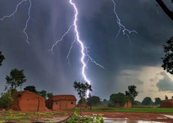 झारखंड पर मॉनसून का कहर! 96 घंटे भारी से बहुत भारी बारिश, गुमला-सिमडेगा में ऑरेंज अलर्ट, सावधान रहें!