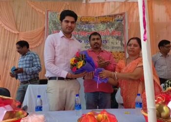 आम उत्सव में अव्यवस्था का तांडव: कुजू में बिरसा ग्राम योजना मेले में लूटपाट, ग्रामीणों का गुस्सा फूटा!