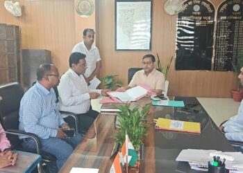 गढ़वा में पोस्ट मैट्रिक छात्रवृत्ति पर बड़ा अपडेट: 11,886 छात्रों को मिलेगी स्कॉलरशिप, उपायुक्त ने दिए समयबद्ध भुगतान के निर्देश!