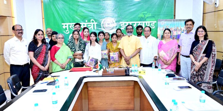 विश्व सिकल सेल जागरूकता दिवस 2025: CM हेमन्त सोरेन का बड़ा ऐलान, “2047 तक सिकल सेल मुक्त झारखंड, हर मरीज को बेहतर इलाज!”