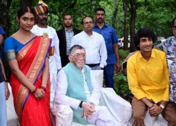 झारखंड बनेगा फिल्म उद्योग का नया हब! राज्यपाल संतोष गंगवार ने ‘सहिया’ शूटिंग का दौरा कर की बड़ी घोषणा!