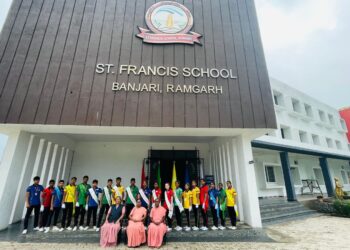 संत फ्रांसिस स्कूल में अलंकरण समारोह की धूम! छात्र परिषद को सौंपी नेतृत्व की कमान, शपथ के साथ नई जिम्मेदारियाँ!