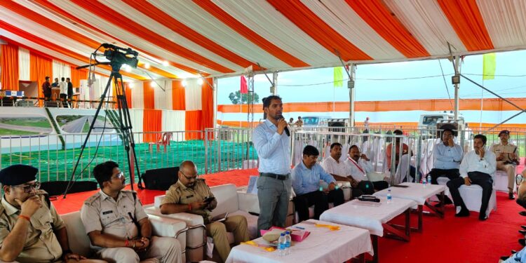 गढ़वा में ऐतिहासिक पल! नितिन गडकरी कल करेंगे NH-75 फोरलेन बाइपास का उद्घाटन, उपायुक्त ने लिया तैयारियों का जायजा!