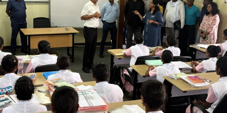 झारखंड के सपनों को पंख: कल्याण मंत्री चमरा लिंडा ने चान्हों नर्सिंग कौशल कॉलेज का किया दौरा