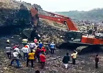 रामगढ़ में करमा खदान हादसा! अवैध कोयला खनन के दौरान चाल धंसने से 4 की मौत, 3 घायल, मुआवजे की मांग को लेकर प्रदर्शन!