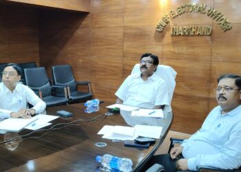 झारखंड में मतदान की नई आसानी: 2 किमी से कम दूरी, 1200 से कम मतदाता – मुख्य निर्वाचन पदाधिकारी का बड़ा निर्देश!