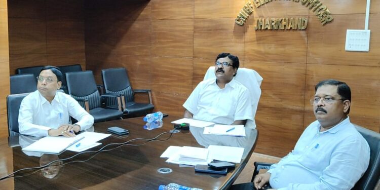 झारखंड में मतदान की नई आसानी: 2 किमी से कम दूरी, 1200 से कम मतदाता – मुख्य निर्वाचन पदाधिकारी का बड़ा निर्देश!