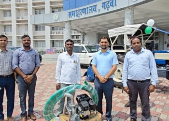 गढ़वा के किसानों की बल्ले-बल्ले: मुख्यमंत्री ट्रैक्टर वितरण योजना से मिले ट्रैक्टर और पम्प सेट, अनुदान ने बढ़ाई खुशहाली!