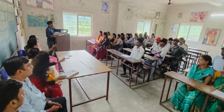 रामगढ़ में POSH की गूंज: राधा गोविंद विश्वविद्यालय में यौन उत्पीड़न रोकथाम पर प्रेरक कार्यशाला!