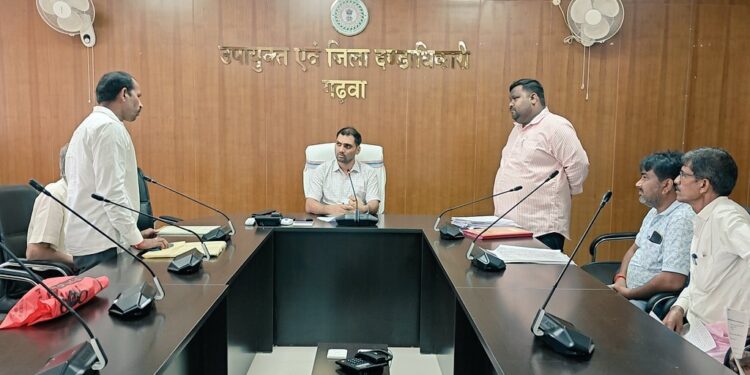 गढ़वा में जनता की पुकार: उपायुक्त के जनता दरबार में समस्याओं का त्वरित समाधान!