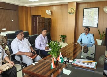 गढ़वा में नई शराब नीति पर बड़ा एक्शन! सख्त निरीक्षण के साथ समीक्षा बैठक सम्पन्न