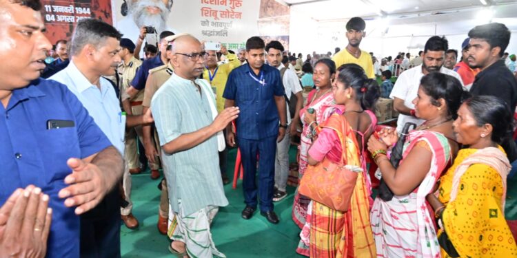 लाखों की भीड़ ने दी दिशोम गुरु शिबू सोरेन को श्रद्धांजलि: नेमरा में भावुक संस्कार भोज