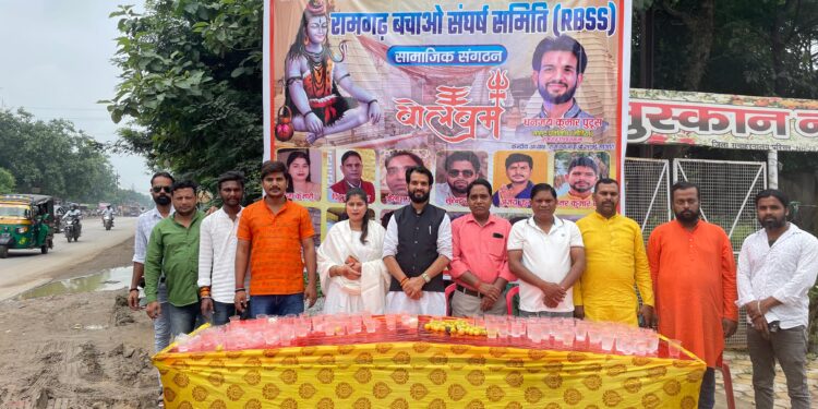 रामगढ़ बचाओ संघर्ष समिति की सेवा: सावन के अंतिम सोमवार को कांवरियों के लिए फल-शरबत का भव्य शिविर!