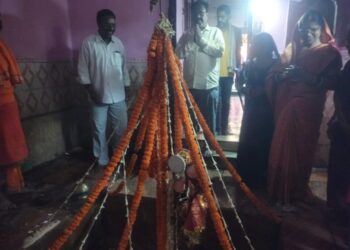 बुढ़वा महादेव मंदिर में सावन पूर्णिमा की धूम: रक्षाबंधन पर भव्य भंडारे में उमड़ा भक्तों का सैलाब!