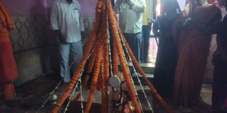 बुढ़वा महादेव मंदिर में सावन पूर्णिमा की धूम: रक्षाबंधन पर भव्य भंडारे में उमड़ा भक्तों का सैलाब!