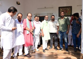 लालू से हेमन्त की ऐतिहासिक मुलाकात: पटना में राबड़ी देवी के आवास पर सामाजिक न्याय और विकास की गूंज!