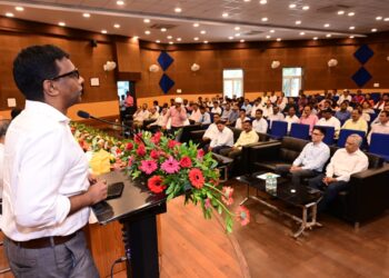 हिंदी दिवस की धूम: झारखंड सरकार का संकल्प, तकनीक और संस्कृति के संग हिंदी को नई ऊंचाइयों तक ले जाएंगे!