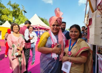 झारखंड की ग्रामीण महिलाओं की दिल्ली में धूम: सरस आजीविका मेला 2025 में 25 लाख का कारोबार, तीसरा पुरस्कार जीता!