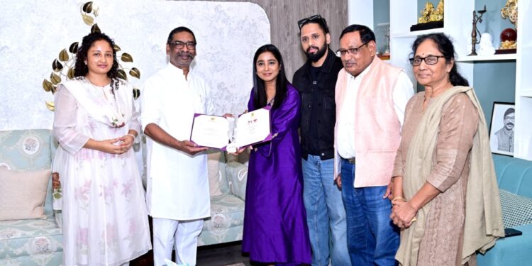 झारखंड की बेटी का गौरव: शिल्पा राव को हेमन्त सोरेन ने राष्ट्रीय फिल्म पुरस्कार के लिए दी बधाई, प्रेरणा बनीं जमशेदपुर की सिंगर!