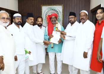 रिसालदार शाह बाबा उर्स में हेमन्त सोरेन की शिरकत: 218वें सालाना उत्सव में चादरपोशी और शिबू सोरेन को श्रद्धांजलि का न्योता!