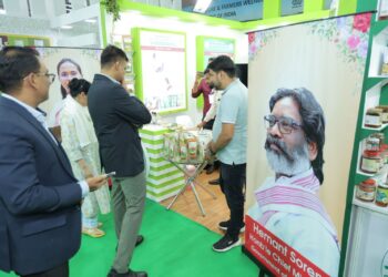 झारखंड की प्राकृतिक संपदा की वैश्विक सैर: वर्ल्ड फूड इंडिया 2025 में मछली अचार, पापड़ और ऑर्गेनिक सब्जियों ने बटोरी सुर्खियां!