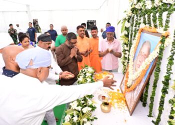 CM हेमन्त सोरेन का संवेदना संदेश: कल्पना सोरेन के साथ जलेश्वरी देवी के ब्राह्मण भोज में श्रद्धांजलि, परिवार को दी ढांढस!