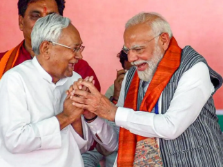 बिहार चुनाव 2025: PM मोदी ने समस्तीपुर में शुरू किया NDA का शंखनाद, तेजस्वी पर तंज- ‘जंगलराज’ की वापसी नहीं होने देंगे!