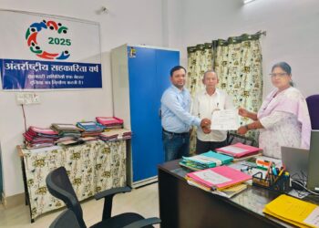 गढ़वा में कंबल बुनकरों की नई उम्मीद: अहिल्याबाई सहकारी समिति का निबंधन, CFC से मिलेगा राज्य स्तर पर पहचान!