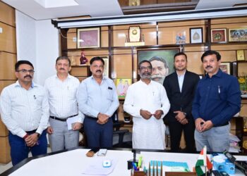 झारखंड की जंगल सफारी में नया रोमांच: हेमन्त सोरेन ने लातेहार में पहले टाइगर सफारी प्रोजेक्ट की समीक्षा की!