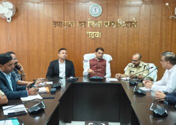 गढ़वा में नीलाम्बर-पीताम्बर डैम का नया चैप्टर: DC ने 30 नवंबर तक 100% मुआवजा, पुनर्वास पर सुपरफास्ट डेडलाइन—338 परिवारों को 100% भुगतान!