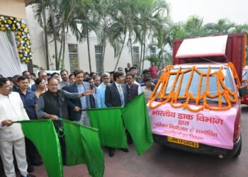 झारखंड में ‘पुरुष नसबंदी क्रांति’: स्वास्थ्य मंत्री इरफान अंसारी ने रथ रवाना किया, 8500 हेल्थ स्टाफ भर्ती—20 दिसंबर तक मेगा ड्राइव!