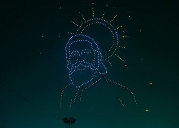 मोरहाबादी में रजत पर्व का धमाकेदार क्लाइमेक्स: शिल्पा राव के सुर, ड्रोन शो की रोशनी, शिबू सोरेन नाटक ने रुलाया, हेमन्त-कल्पना परिवार संग झूमे!