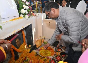 “मेरे दादाजी शहीद सोबरन सोरेन को सलाम!” CM हेमन्त की आंखें नम, बोले—“उनकी जल-जंगल-जमीन की लड़ाई अब मैं पूरा करूंगा!”