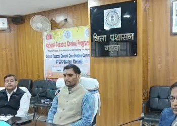 गढ़वा में स्वास्थ्य क्रांति: DC ने 3 महीने में भरे रिक्त पद, 108 एंबुलेंस-आयुष्मान पर सख्ती, कुष्ठ-तंबाकू पर मेगा कैंपेन लॉन्च!