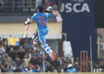 30 नवंबर 2025: रांची के JSCA स्टेडियम में विराट कोहली के शतक और कुलदीप के 4 विकेट से भारत की 17 रन से जीत, फैन बोले—“लास्ट ओवर थ्रिलर ने रोंगटे खड़े कर दिए!”