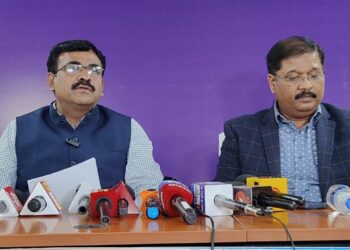 घाटशिला उपचुनाव का शानदार अंत: 73.88% वोटिंग, शांतिपूर्ण मतदान—EC ने MCC उल्लंघन पर 4 FIR, 14 नवंबर को काउंटिंग!