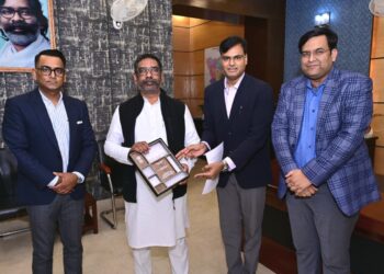 झारखंड@25  का ‘टॉप अचीवर’ धमाका: CM हेमन्त ने DPIIT अवार्ड जीता, बिजनेस रिफॉर्म में नंबर-1—निवेश का नया दौर शुरू!